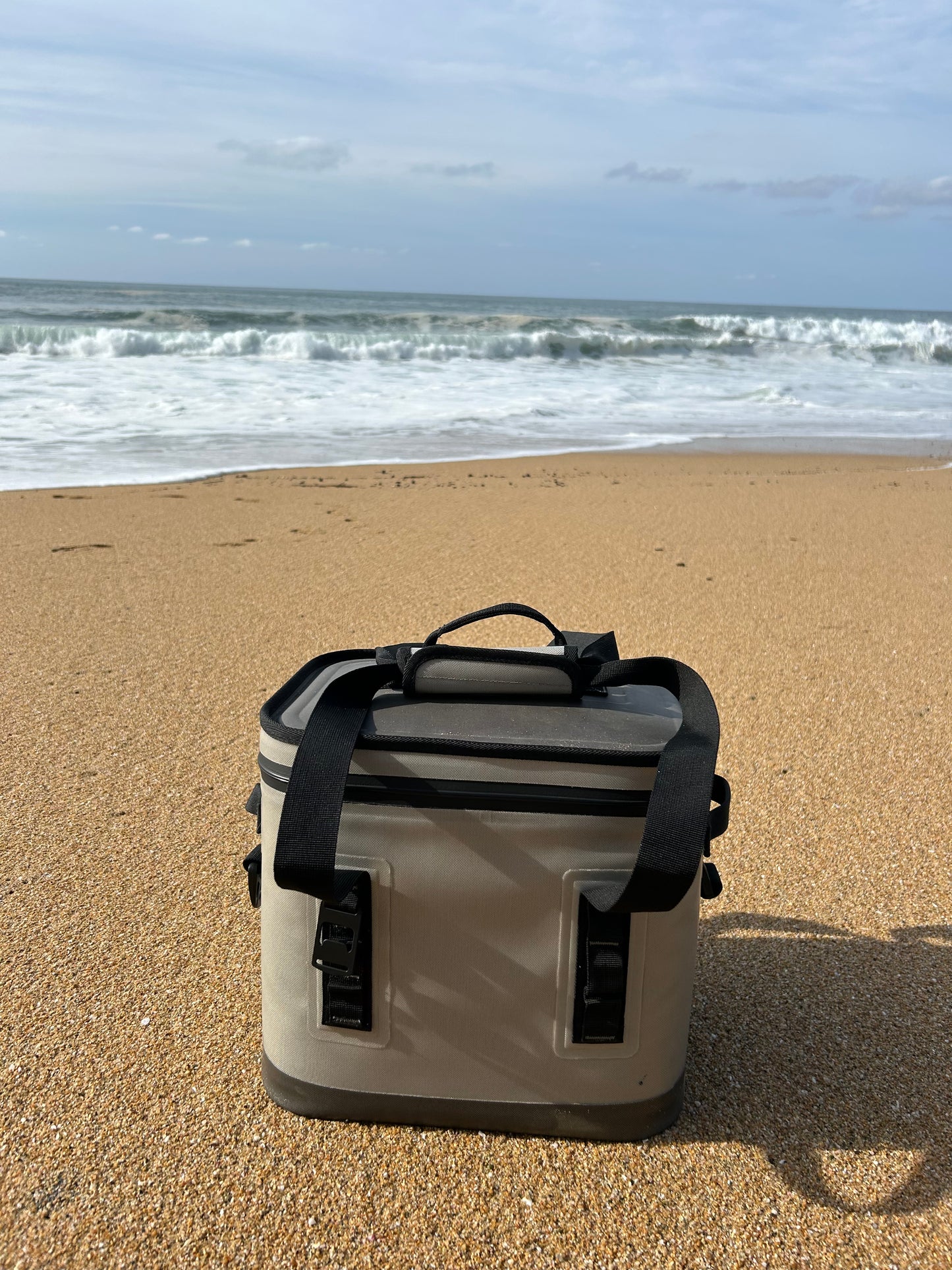 COOTER COOLER WITH SPEAKER