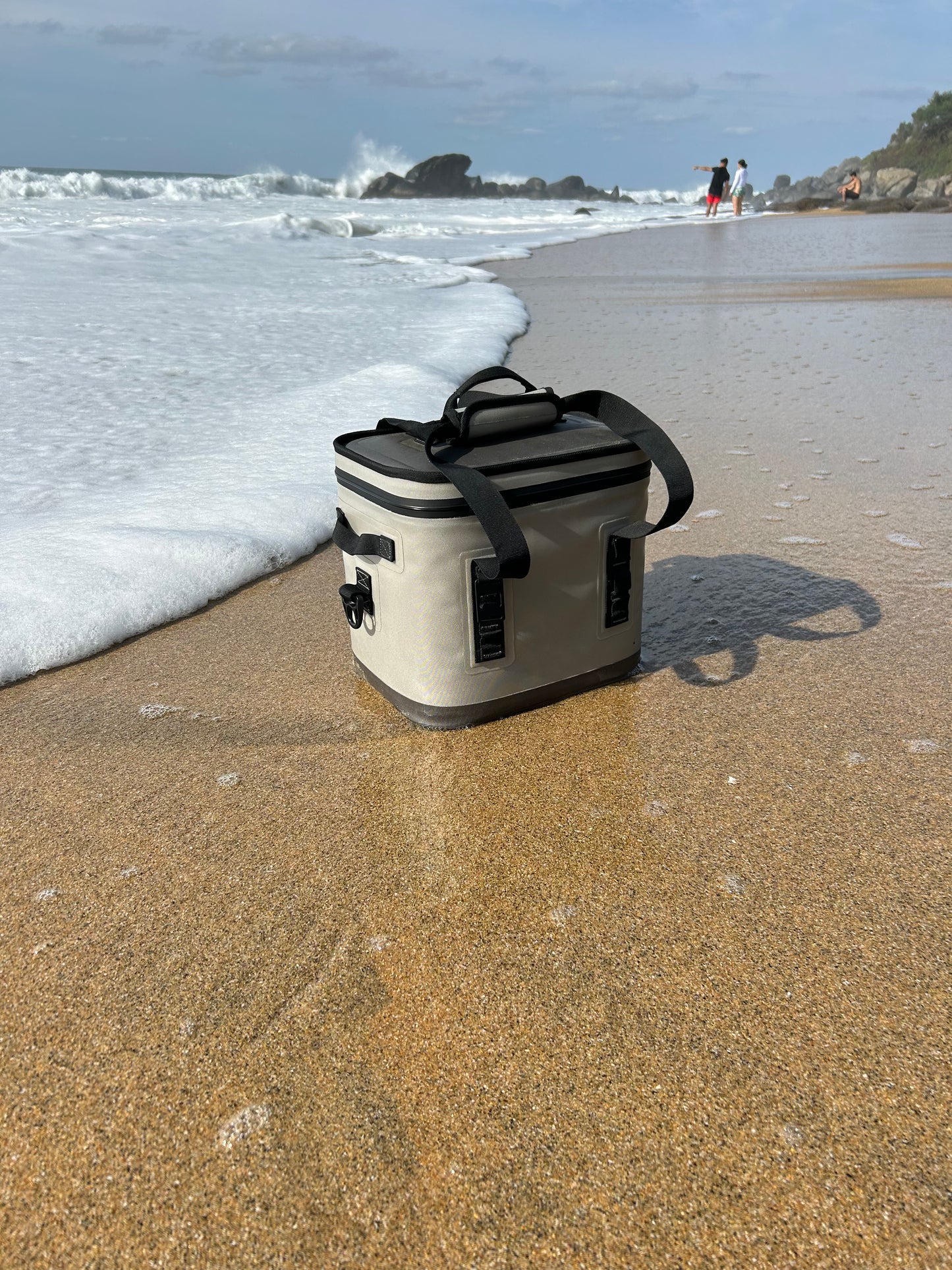 COOTER COOLER WITH SPEAKER